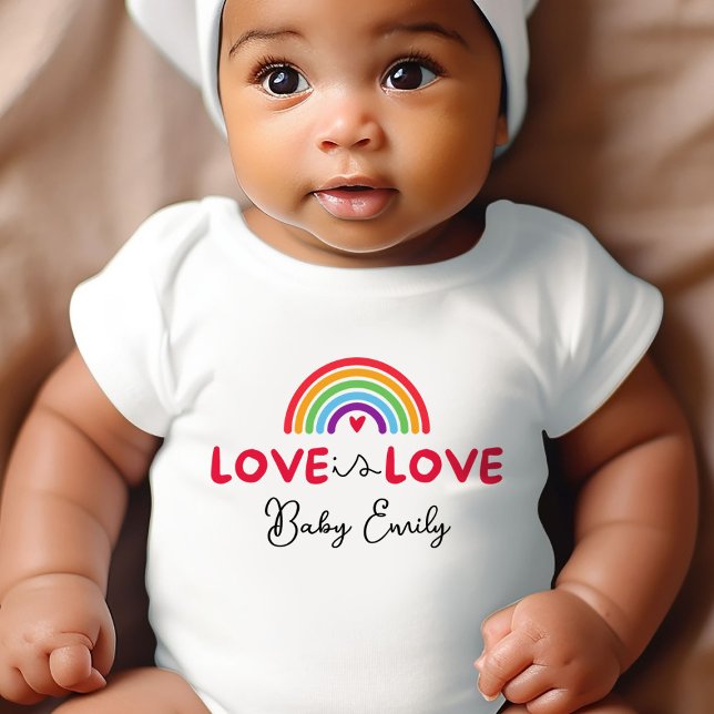 Liebe ist die Liebe Personalisiert Prix Niedlich B Baby Strampler (Celebrate love and equality with our personalized "Love is Love" baby bodysuit)