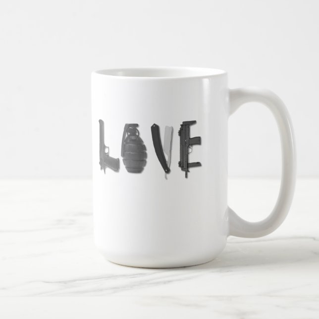 Liebe ist ein Weapon Funny Mug Kaffeetasse (Rechts)