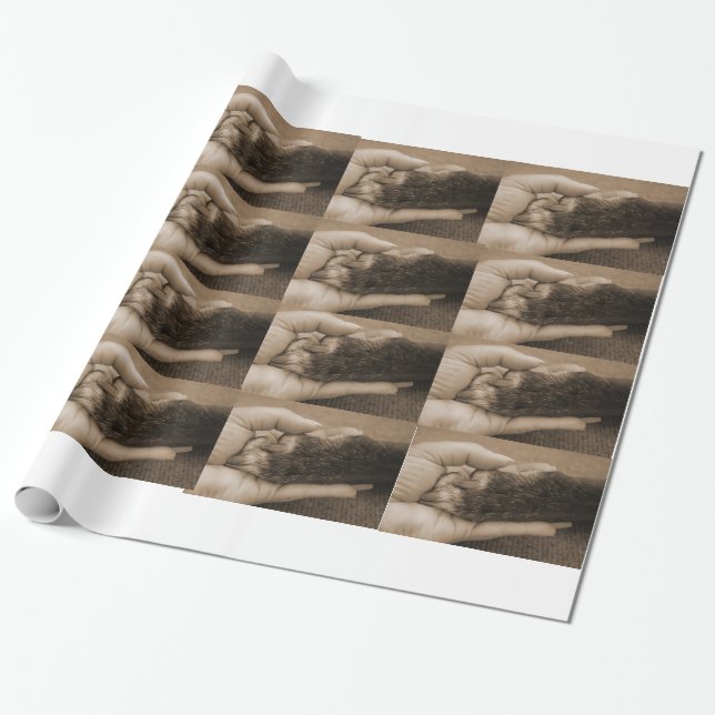 Liebe ist: Eine Tatze in Ihrer Hand Geschenkpapier (Ungerollt)