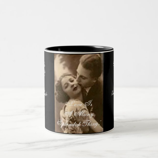 Liebe ist eine vielfach großartige Tasse der Engag (Mittel)