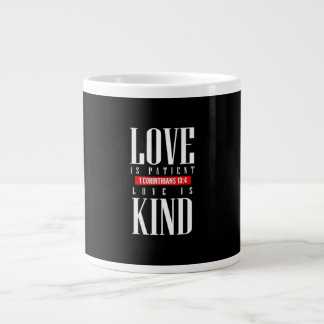 Liebe ist geduldig Zeitloser inspirierender Stil Jumbo-Tasse