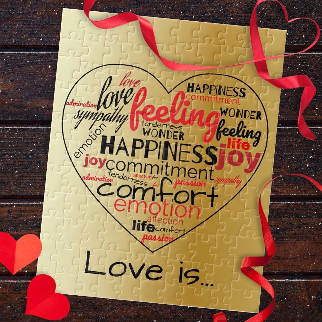 Liebe ist herzförmige Word Cloud Repeat Typografie (Von Creator hochgeladen)