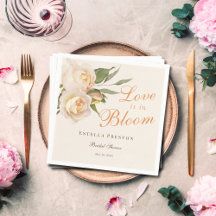 Liebe ist im Brautparty Blütenweiße Rosen