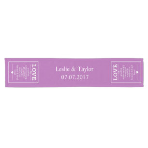 Liebe ist ... individuelle Name, Datum und Farbe T Kurzer Tischläufer