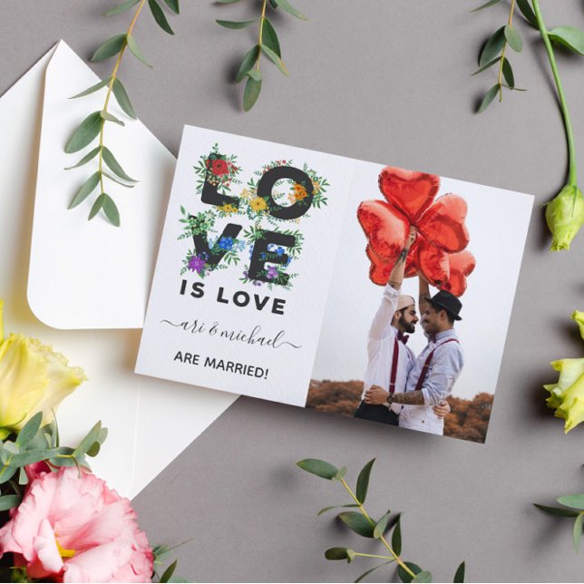 Liebe ist Liebe Foto Hochzeit Ankündigungspostkarte (Von Creator hochgeladen)