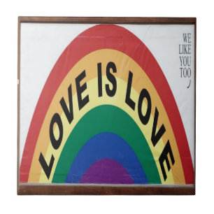 Liebe ist Liebe Rainbow Fliese