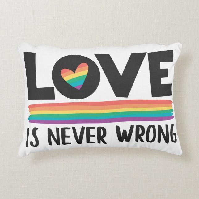 Liebe ist nie falsch LGBTQ Stolz Monat Dekokissen (Vorderseite)