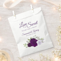 Liebe ist süße Lila Rose Boho Blumenhochzeit