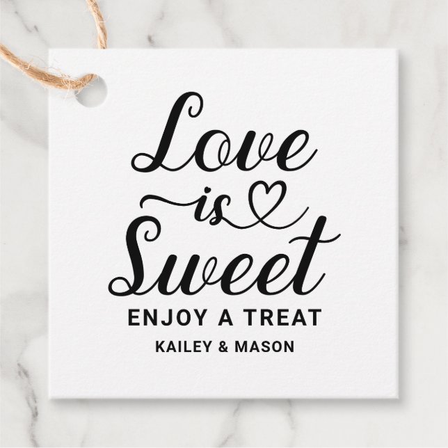 Liebe ist Sweet Black Modern Heart Script Hochzeit Geschenkanhänger (Vorderseite)
