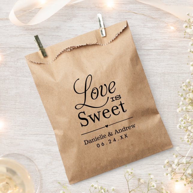Liebe ist Sweet Black Wedding Monogram Geschenktütchen (Ausgeschnitten)