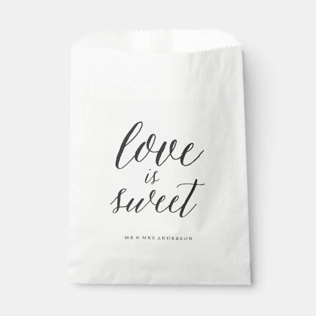 Liebe ist Sweet Script Chic Calligrafy Name Hochze Geschenktütchen (Vorderseite)