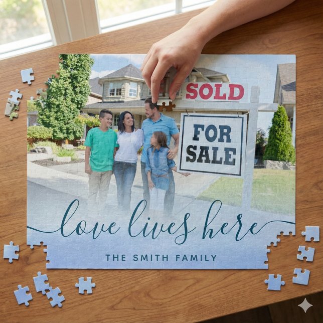 Liebe lebt hier Zuhause Puzzle (This, "Love lives here" personalized puzzle would make a great gift for a new home owner! )