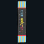 Liebe Light Latkes Black Hanukkah Funny Quote Tabl Kurzer Tischläufer<br><div class="desc">Liebe Light Latkes Black Hanukkah Funny Quote Papier Servietten wird Ihre Familie Hanukkah Party aufhellen! Dieses farbenfrohe, humorvolle Sprichwort zeichnet sich wirklich durch den schwarzen Sternennachts-Hintergrund aus. Sicher, Freunde und Familie lächeln zu machen. Enthält Platz für Ihren Namen oder Ihre Nachricht. Wenn Sie eine Variante dieses Designs sehen möchten, senden...</div>