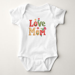 Liebe Mama Text mit Blume Baby Strampler