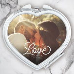 LIEBE Moderne Kalligrafie Einfaches Foto Hochzeits Taschenspiegel<br><div class="desc">Moderne Hochzeitsnacht oder Gast-Geschenk für Neugeborene,  Valentinstag zeigt Ihr Lieblings-Verlobung-Foto mit modernen Skript-Kalligraphie-Lesen LIEBE über Ihre individuelle Name und gehen über einen dunklen Farbverlauf,  um die Typografie zu heben.</div>