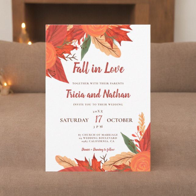 Liebe-Orangenblütenhochzeit Einladung (Fall in love orange red floral typography wedding invitation)