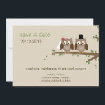 Liebe Owls Save the Date /Hochzeitsankündigungen<br><div class="desc">Schau,  wer heiraten wird! Feiern Sie Ihre kommende Hochzeit mit dieser modernen und spielerischen Liebe Owls Hochzeitskollektion von berryberrysweet.com. Eine passende Hochzeitssuite ist verfügbar. Auf Anfrage können Sie auch die passenden Farben auswählen.</div>