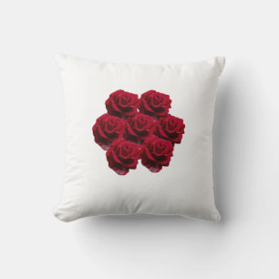 Liebe. Rote Rosen aus dem Garten. Kissen