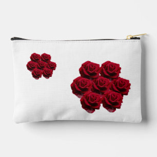 Liebe. Rote Rosen aus dem Garten. Zubehörtasche