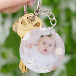 Liebe Script My Baby Foto Schlüsselanhänger<br><div class="desc">Ihr Baby ist Foto auf einem Schlüsselanhänger! Laden Sie Ihr eigenes Bild hoch,  um Ihren Schlüsselanhänger für sich selbst zu kreieren oder als Geschenk an Familie,  Freunde,  Eltern und Großeltern! Das Wort Liebe in einem Karo Skript wird über Ihrem Foto angezeigt.</div>