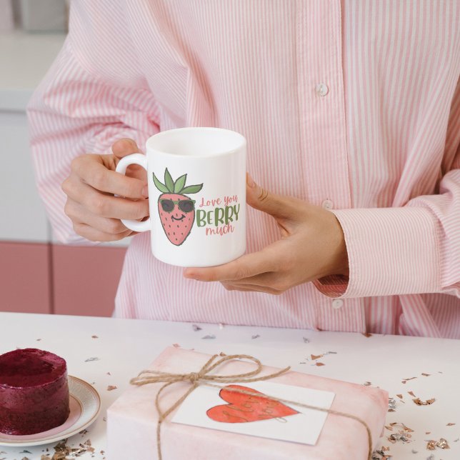 Liebe Sie Berry Much Strawberry Tasse (Von Creator hochgeladen)