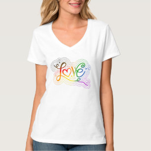 Liebe Swirl Doodle LGBTQ+ POC Flag Buchstaben T-Shirt