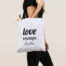 Liebe trumps Hate Tote Bag