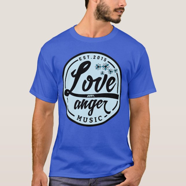 Liebe über die Anger-Musikfamilie T-Shirt (Vorderseite)