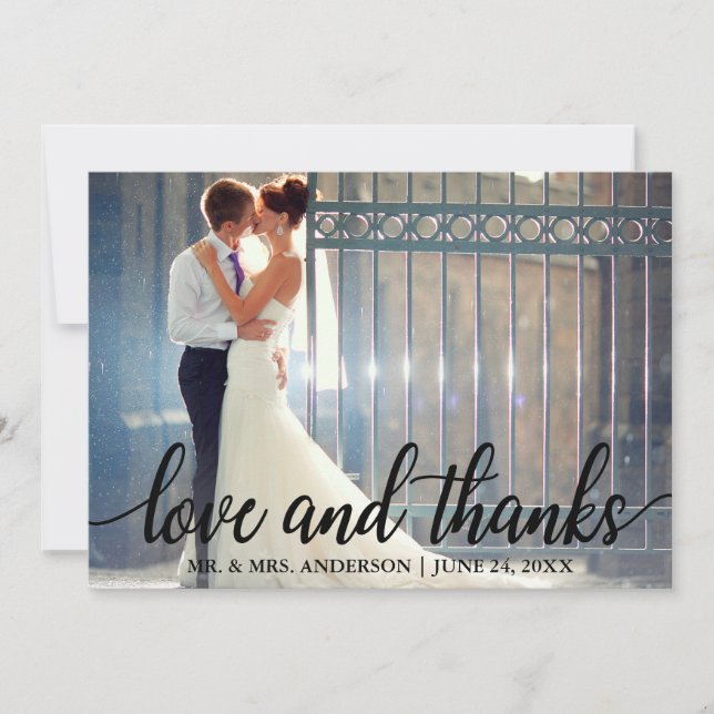 Liebe und Dank an Modern Wedding Mr. und Mrs. Foto Dankeskarte (Vorderseite)