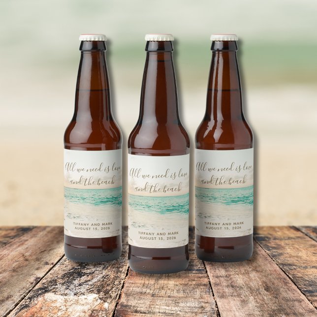 Liebe und die Hochzeit an der Küste Bierflaschenetikett (Love and the Beach Coastal Wedding Beer Bottle Label)