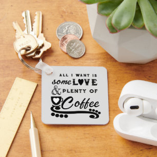 Liebe und Kaffee fügen die Initialen schwarz hinzu Schlüsselanhänger
