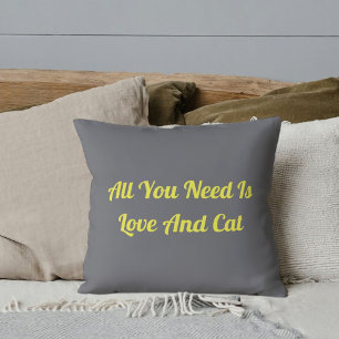 Liebe und Katze Personalisiertes Niedliches Zitat  Kissen
