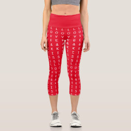 Liebe und Küsse, lustiges rotes Textdesign Capri Leggings