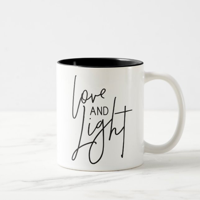 LIEBE UND LICHT beschriftete moderne Chichand Zweifarbige Tasse (Rechts)