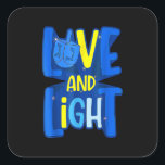 Liebe und Licht Hanukkah Menorah Chanukah jüdische Quadratischer Aufkleber<br><div class="desc">Dies ist ein großartiges Geschenk für Ihre Familie,  Freunde während der Hanukah-Urlaub. Sie werden sich freuen,  dieses Geschenk von Ihnen während des Hanukkah-Urlaubs zu erhalten.</div>
