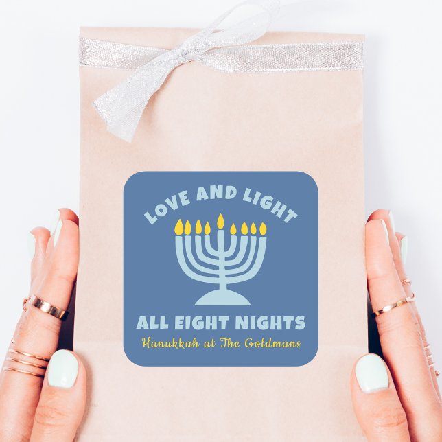 "Liebe und Licht" Jüdische acht Nächte in Hanukkah Quadratischer Aufkleber (Von Creator hochgeladen)