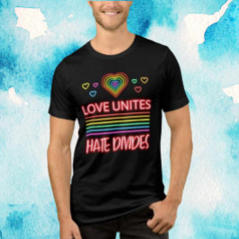 Liebe vereint Hate-Divisionen Tri-Blend Shirt