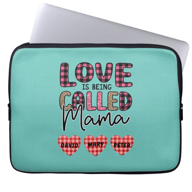 Liebe wird Mama genannt, ein individualisierbares  Laptopschutzhülle (Vorderseite)