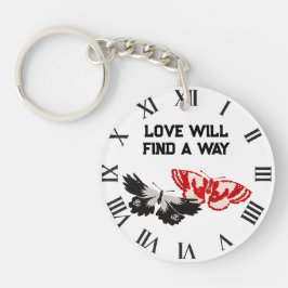 Liebe wird mit Vintagen Schmetterlingen einen Weg  Schlüsselanhänger