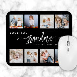 Liebe You Oma 8 Foto Collage Schwarz Mousepad<br><div class="desc">Gib Oma ein Geschenk, das sie schätzen wird. Dieses Foto zeigt acht ihrer liebsten quadratischen Fotos der Enkel, zusammen mit der Meldung "Liebe Du Oma". Das Wort "Großmutter" erscheint in elegantem, weißem Schriftsatz mit Schnörkeln am Anfang und Ende auf schwarzem Hintergrund. Fügen Sie die Namen von bis zu vier Enkelkindern...</div>