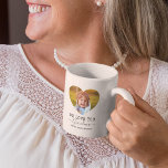 Liebe You Oma Heart Foto Kaffeetasse<br><div class="desc">Personalisierte Oma Kaffee-Tasse mit 2 Fotos in niedlicher Herzform,  den Worten "Wir Liebe du Oma" und den Enkelkindern Namen. Kann in jede Beziehung geändert werden!</div>