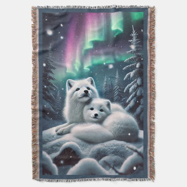 Liebende arktische Füchse Nordlichtschneewald Decke (Vorderseite Vertikal)