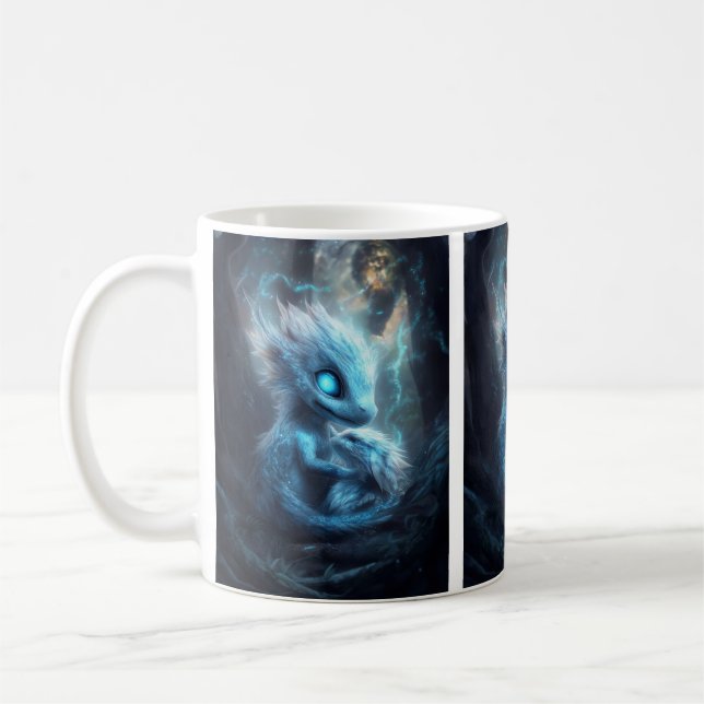 Liebenswürdiges Drachenbaby im Zauberwald Kaffeetasse (Links)