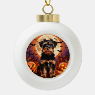 Liebes Hündchen mit Halloween-Hintergrund Keramik Kugel-Ornament
