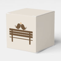 Liebesvögel auf der Parkbank {orange}