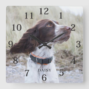 Liebevolles personalisiertes Hunde-Foto Quadratische Wanduhr