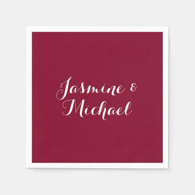 Liebliche Burgundy Red Calligraphy Couple Names Serviette (Vorderseite)