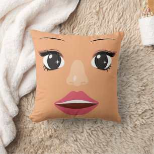 Liebliche Frau mit Gesichtsauswurf Kissen