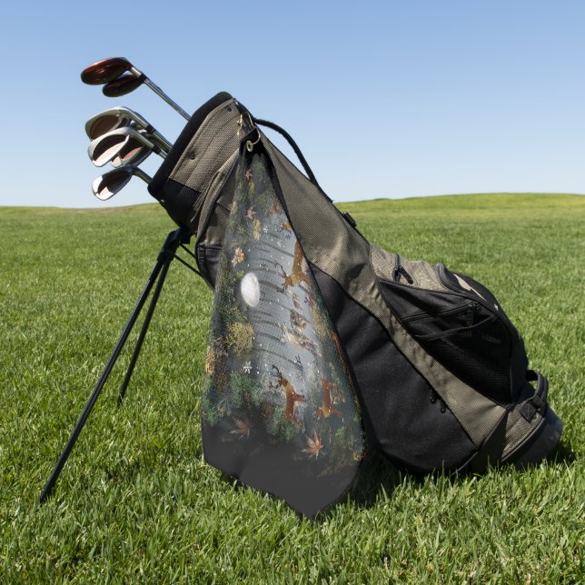 Liebliche Reindeer At Night Golfhandtuch (Gras)