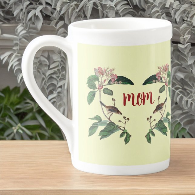 Liebliche Rosa Buds und Vogel auf Zweigen für Mama Prozellantasse (Von Creator hochgeladen)